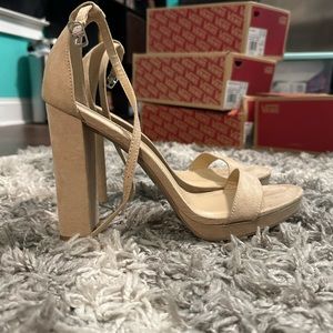Fashion nova heels